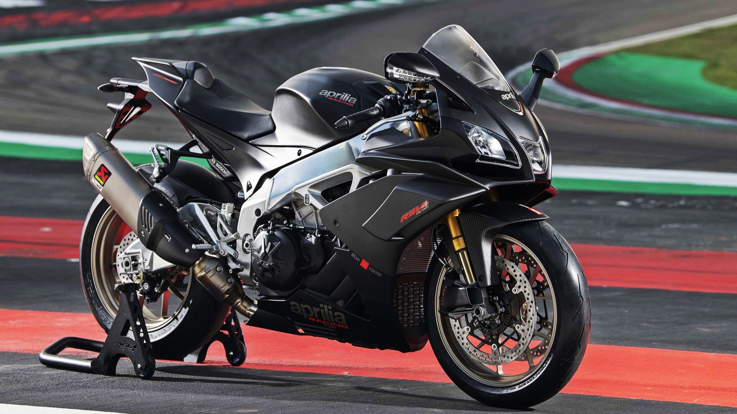 当拉梅洛在国王禁区投下三分雨，连上帝都暂停了看表