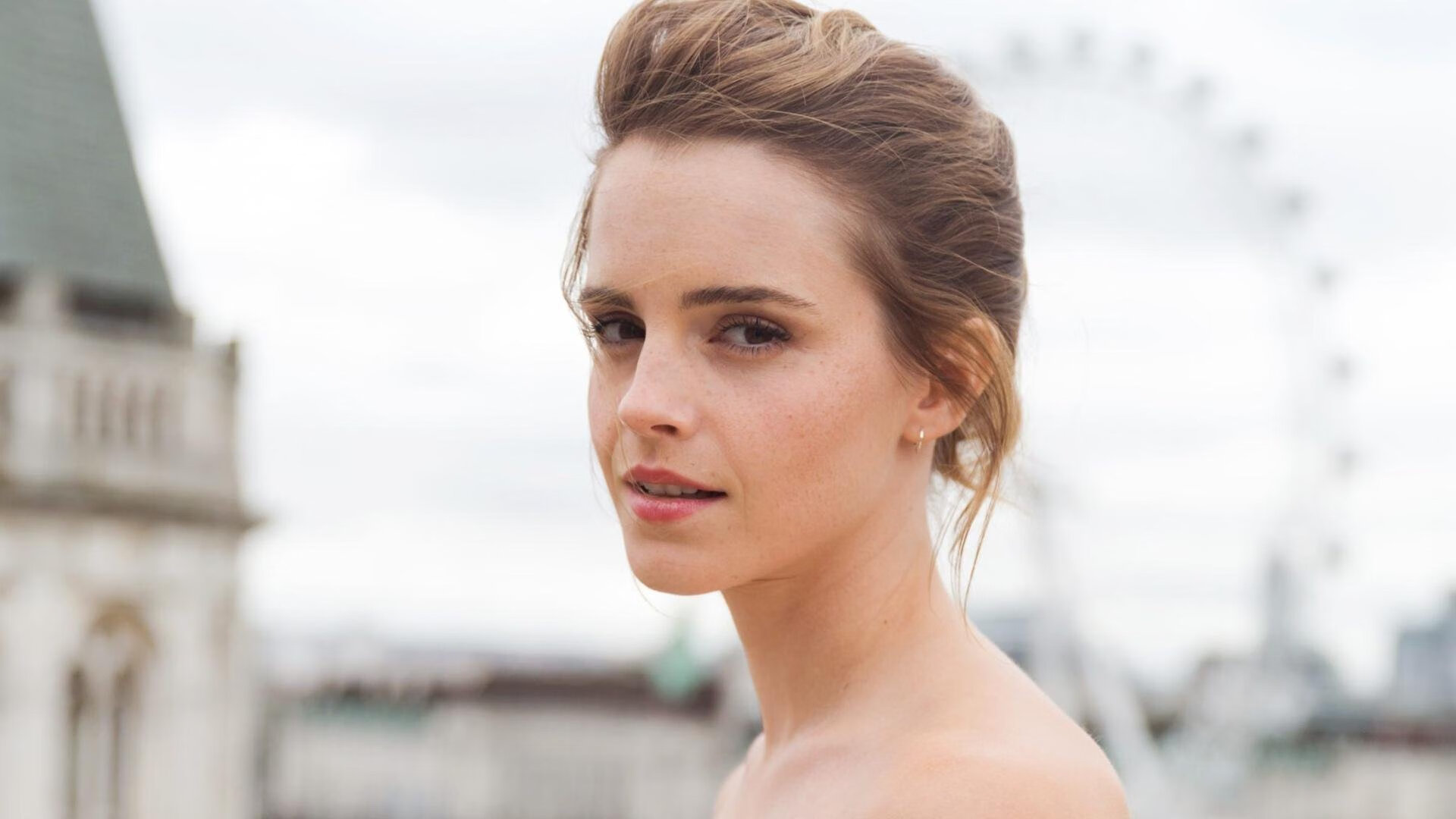 2026世界杯焦点战，伊朗钢铁防线锁死勒沃库森式攻势，书写防守传奇